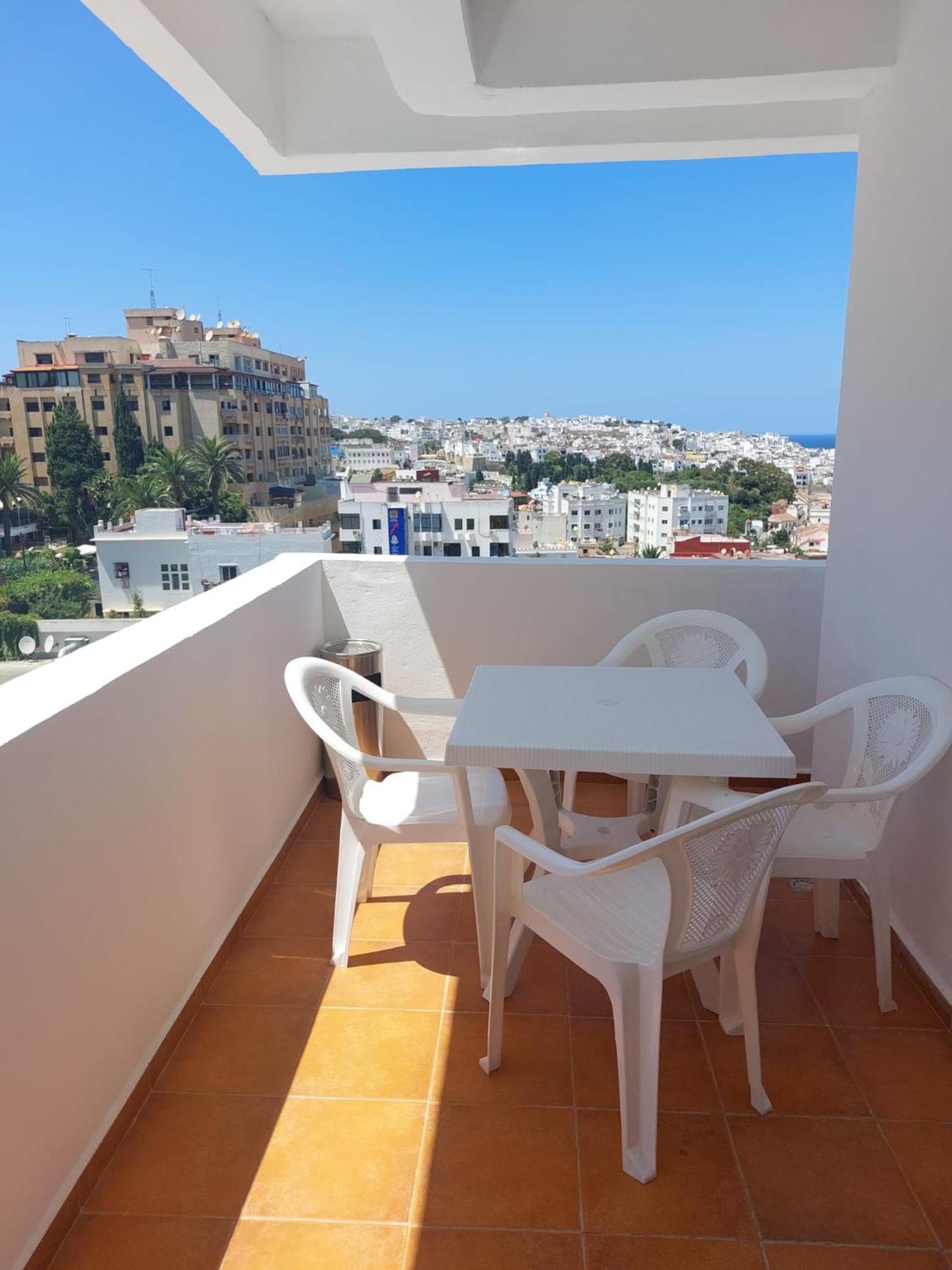 Appartement De Prestige, Vue Kasbah, Mer Et Vieux Port Tanger Exterior foto